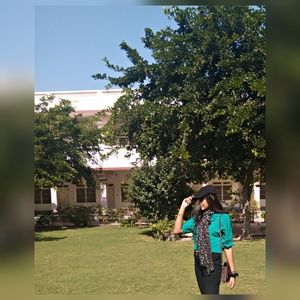 Meet your Posher, Akshita